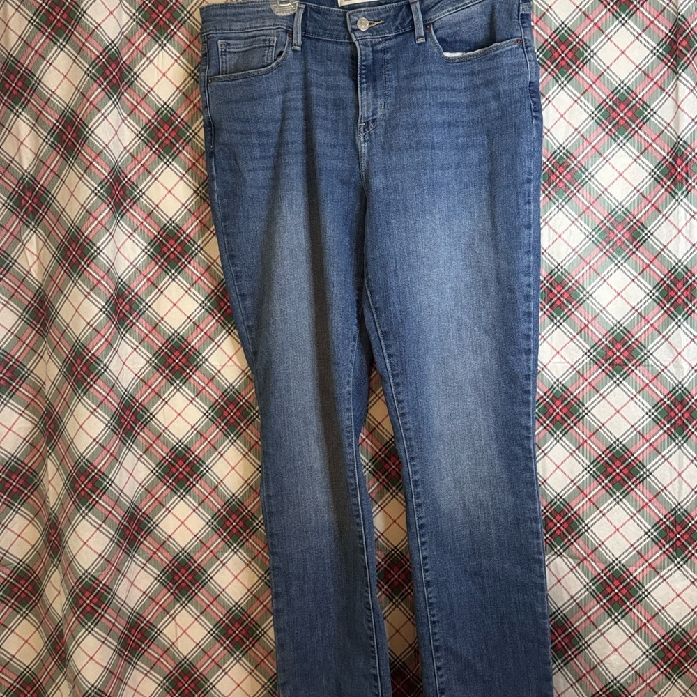 Levi Classic Blue Straight Leg Jeans for Women